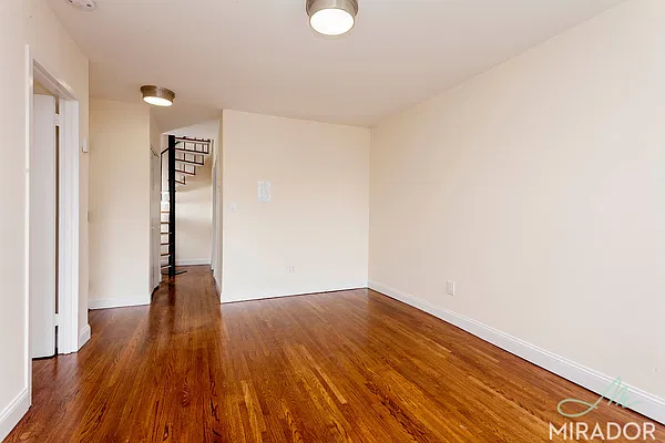 Rented by Mirador Real Estate | media 6