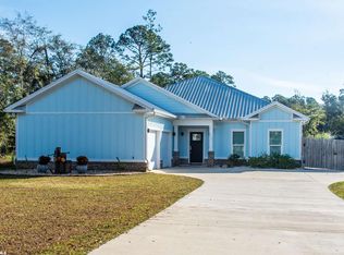 9438 Hammock Rd, Elberta, AL 36530