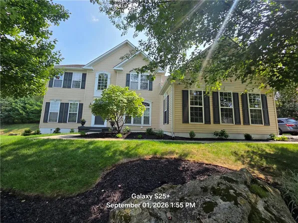 138 Clover Hollow Rd, Easton, PA 18045