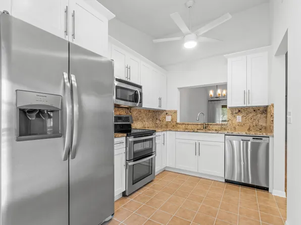3308 Lucerne Park Drive, Greenacres, FL 33467