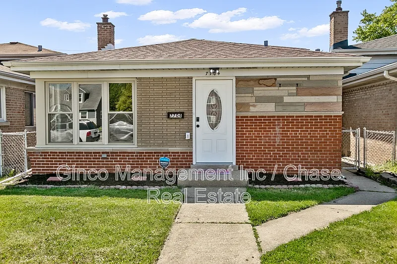 3 bed, 2.0 bath, 1364 sqft, $2,895 — Photo 1