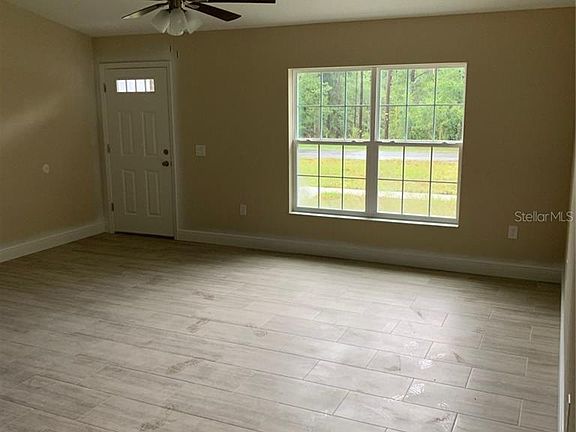 4th image of 9830 N Sandree Dr