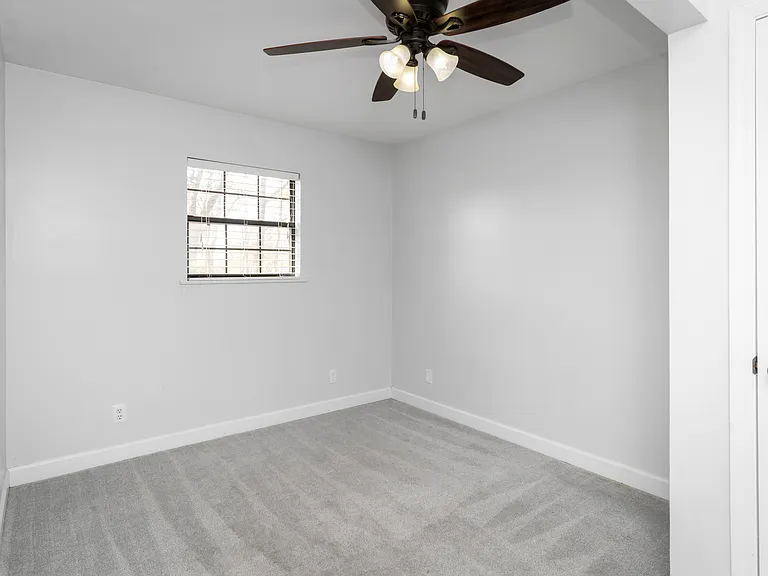 94 Daisy Ln — Photo 17