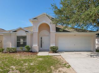 3123 Summer House Dr, Valrico, FL 33594