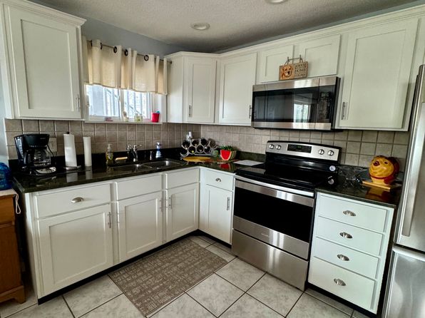 5 Duston Ave APT C