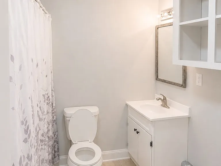 411 Braxton Ave #7 — Photo 5