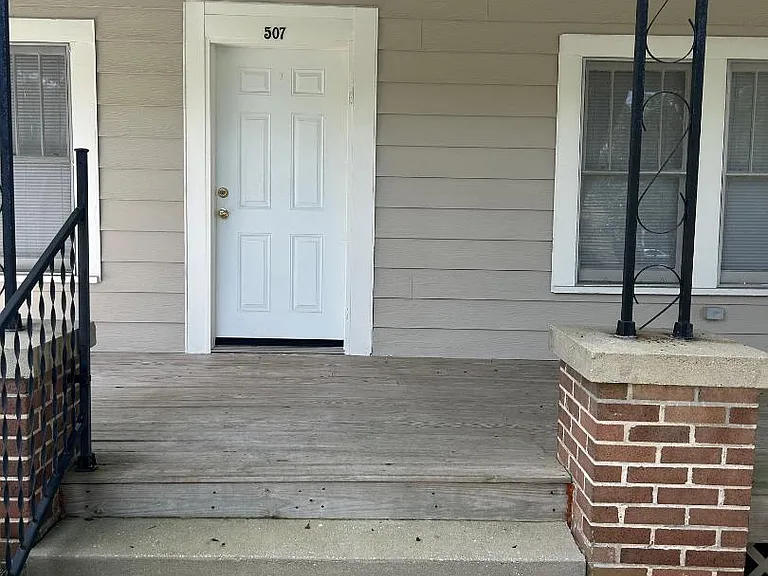 507 Magnolia St — Photo 2
