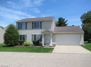 1210 Oxford Ct, Akron, OH 44312