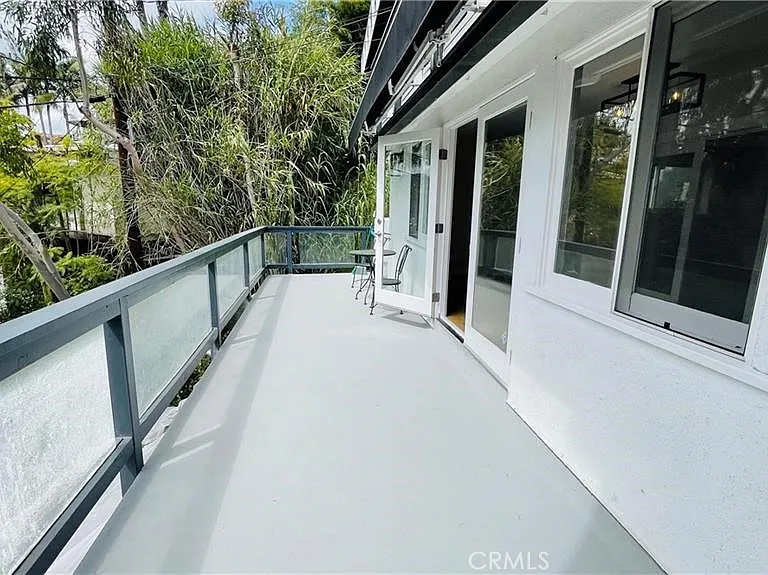 2183 Argyle Ave — Photo 19