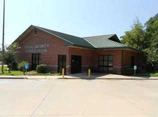 435 W Washington St, Camden, AR 71701