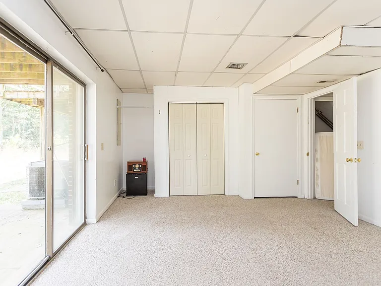 1124 Mountain View Dr — Photo 24