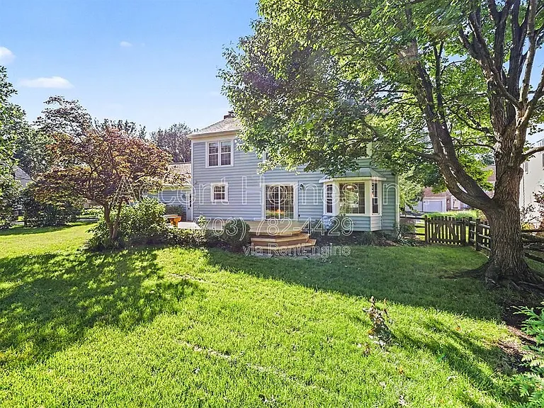 8942 Kenilworth Dr — Photo 30