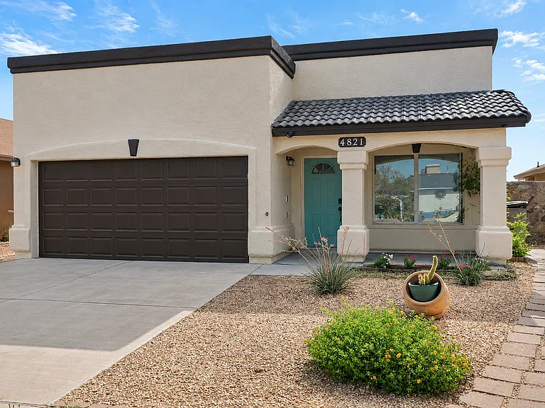 4821 Ramon Vega Ln — Photo 1