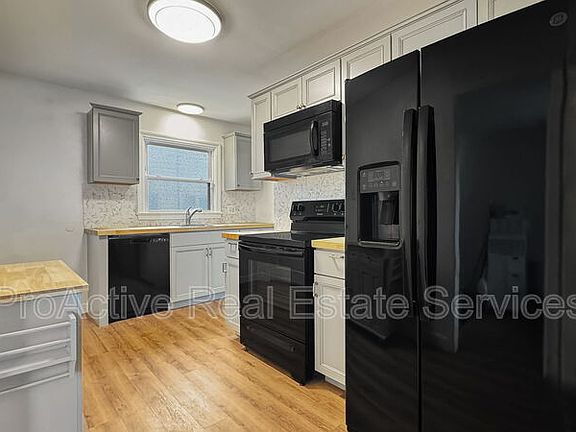 5th image of 607 Lee St