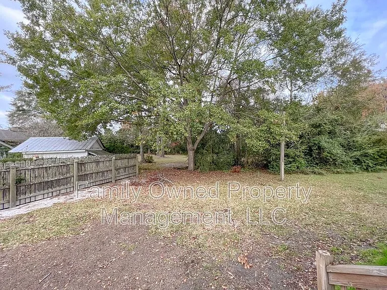 806B N Magnolia St — Photo 19