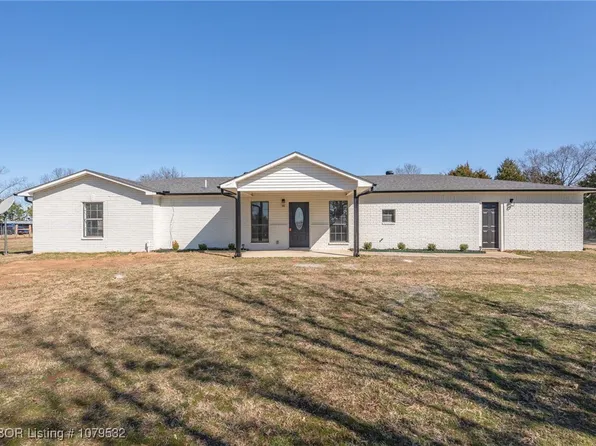 474139 E 1050th Rd, Muldrow, OK 74948