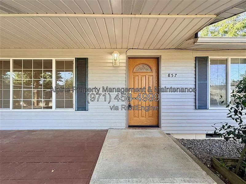 3 bed, 2.0 bath, 1656 sqft, $2,750 — Photo 2
