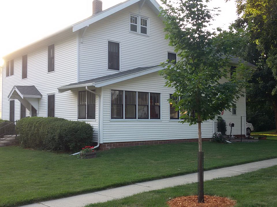 1st image of 322 S Thorington St