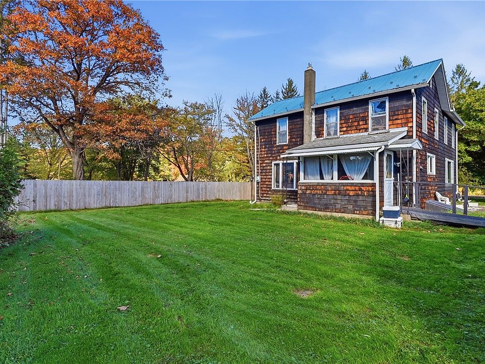 1st image of 72 Mill Ln