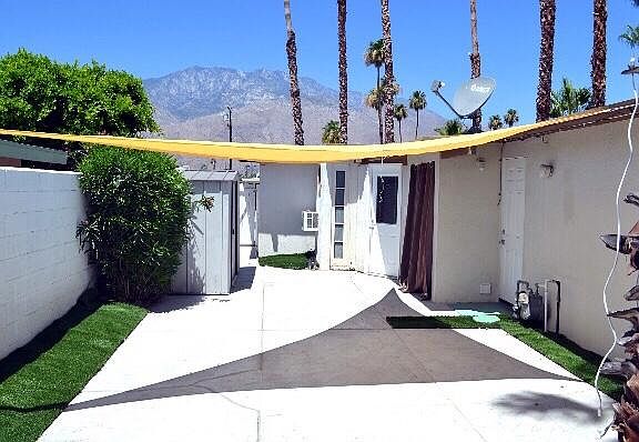 patio w/mt. Views and storage