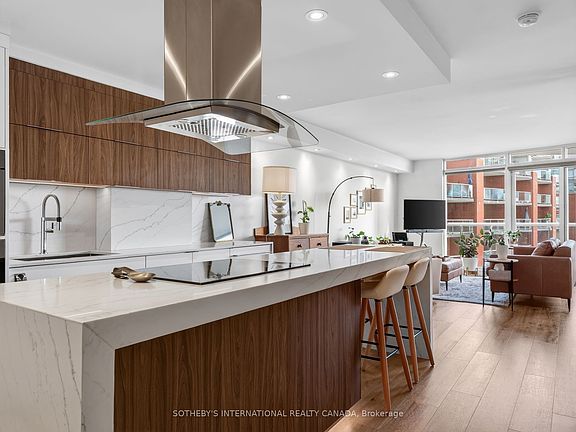 4th image of 550 Queens Quay W #906
