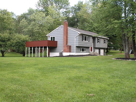 2nd image of 3700 Campbell Ct