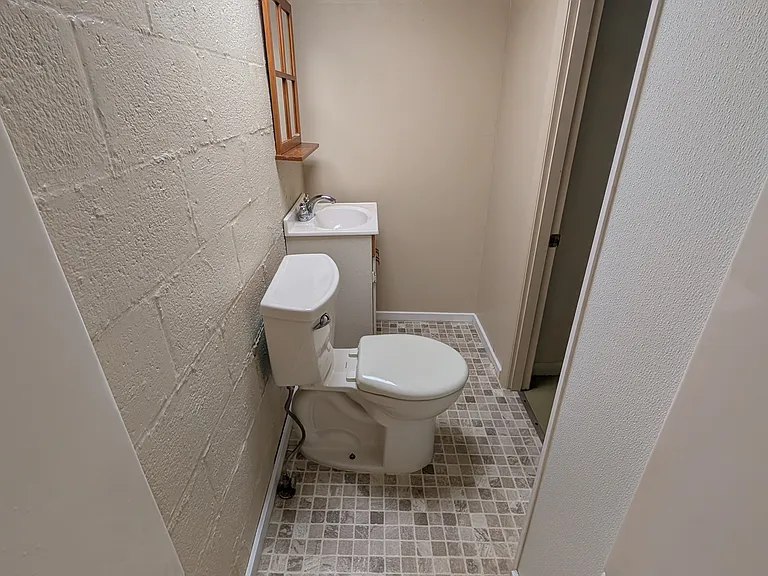 basement full bath