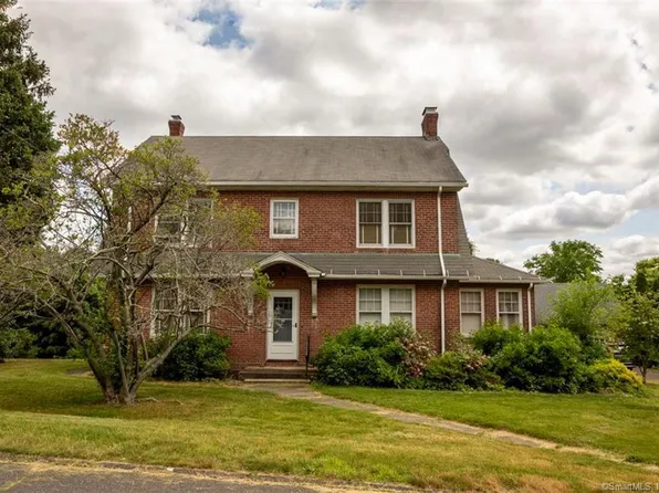 18 Dickerman Avenue, Windsor Locks, CT 06096