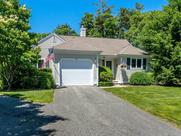 115 Pine Hill Boulevard, Mashpee, MA 02649