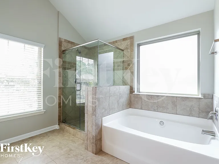5931 Lexington Way — Photo 10