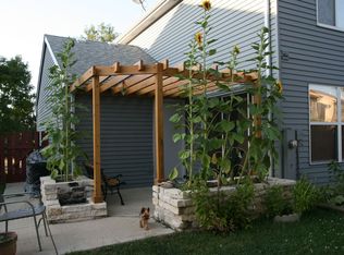 1155 Robin Dr, Carol Stream, IL 60188