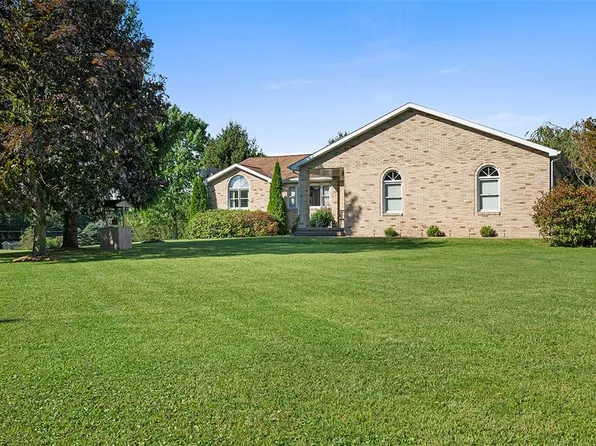 174 Royal Oak Dr, Butler, PA 16002