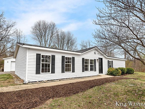 4th image of 6212 Woods Trail Dr