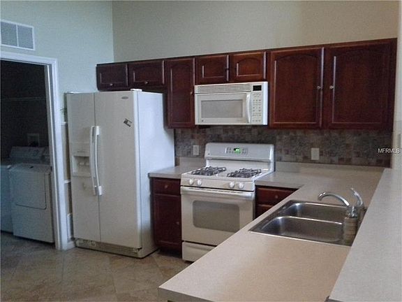 4th image of 1525 Sundown Ln