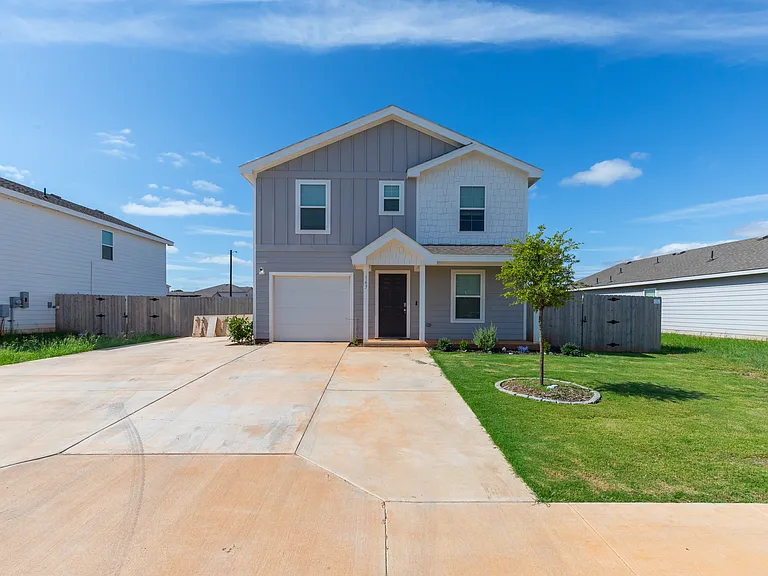 143 Sage Brush Dr — Photo 1