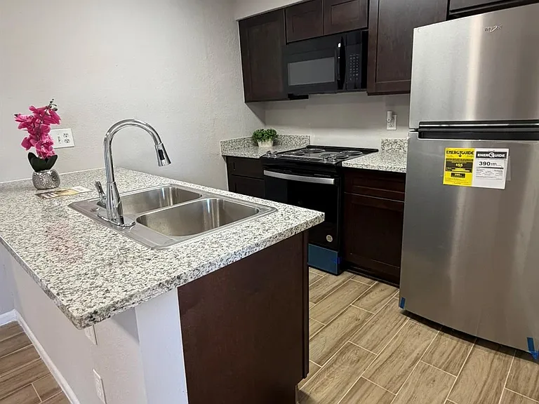 10001 W Park Dr #79 — Photo 8
