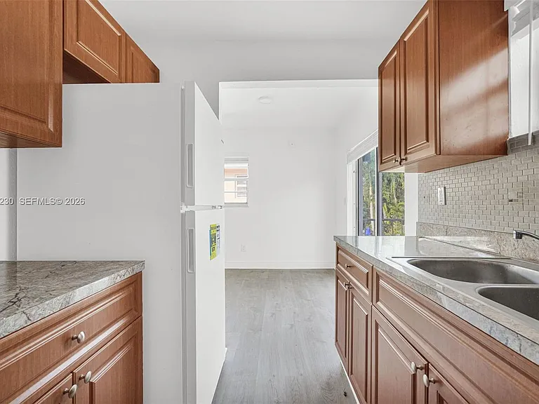 8295 NE Miami Ct #4 — Photo 2