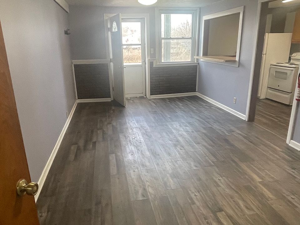 1st image of 1015 E Douglas St #5