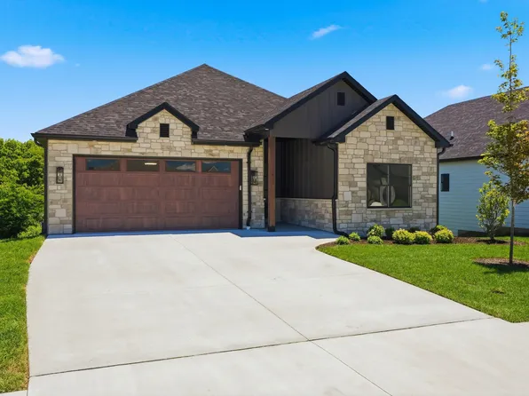5208 Whisper Dr, Columbia, MO 65203