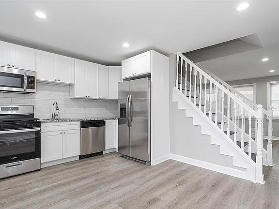 5th image of 7137 Eastbrook Ave