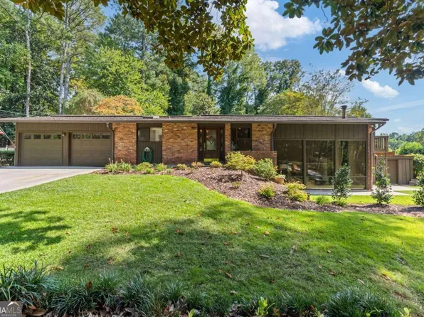 3505 Eaglerock Dr, Atlanta, GA 30340