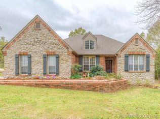 9916 W 51st St, Sand Springs, OK 74063