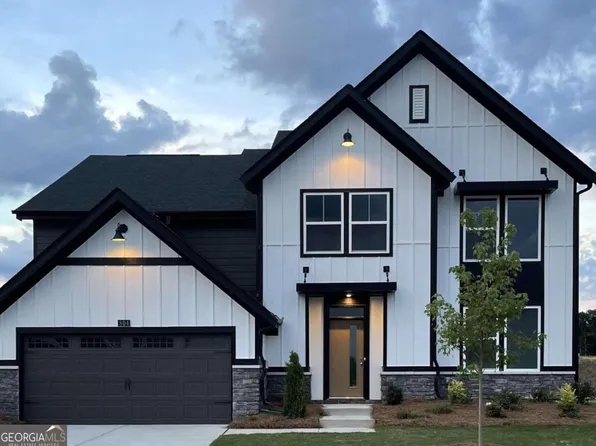 804 Michigan Cir, Hoschton, GA 30548