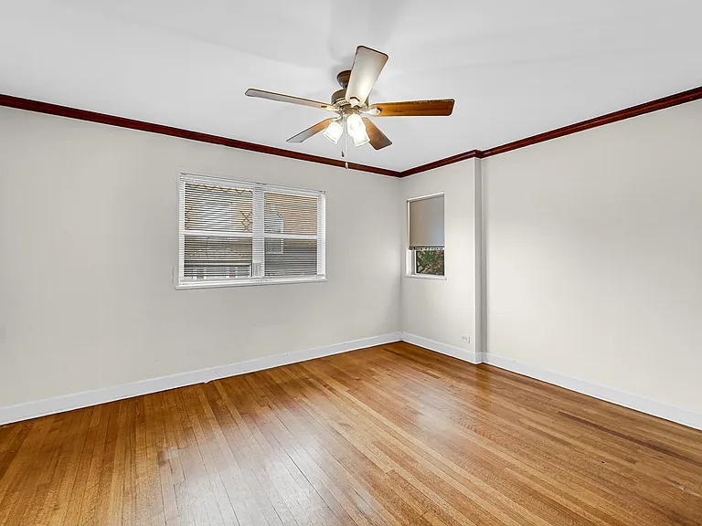 7248 N Ridge Blvd — Photo 11
