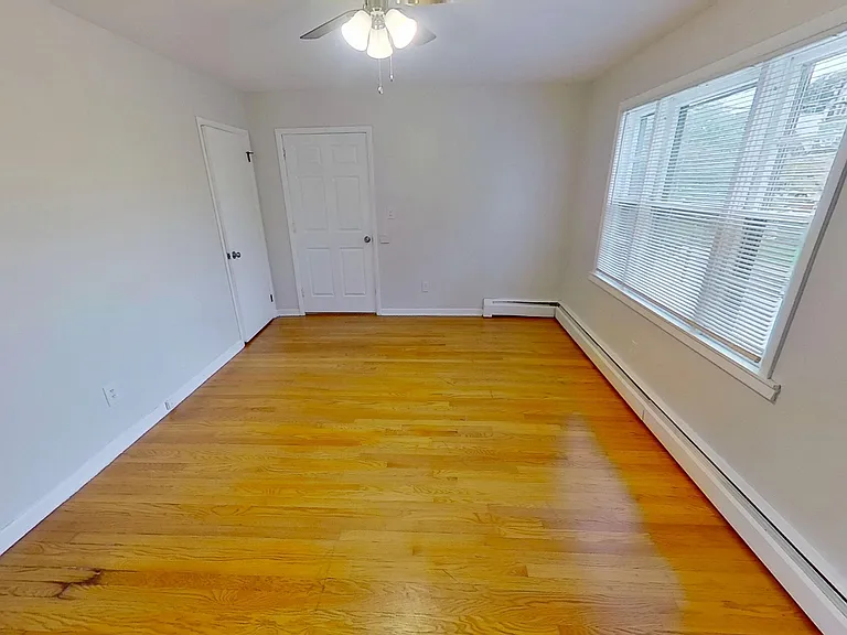 420 Delaware Ave #5 — Photo 4