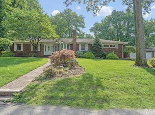 133 Stafford Rd, Colonia, NJ 07067