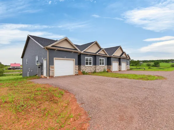 12 Camden Ct, Stanley Bridge, PE C0A 1N0