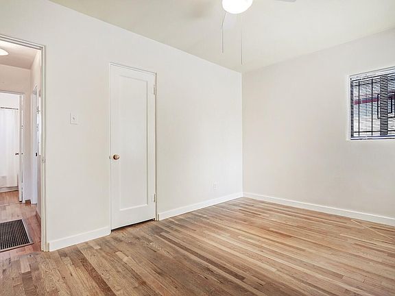 4th image of 213 Cardenas Dr NE