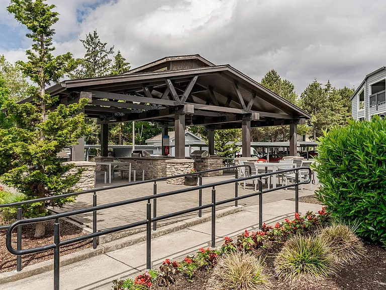 Avana at Happy Valley — Photo 43