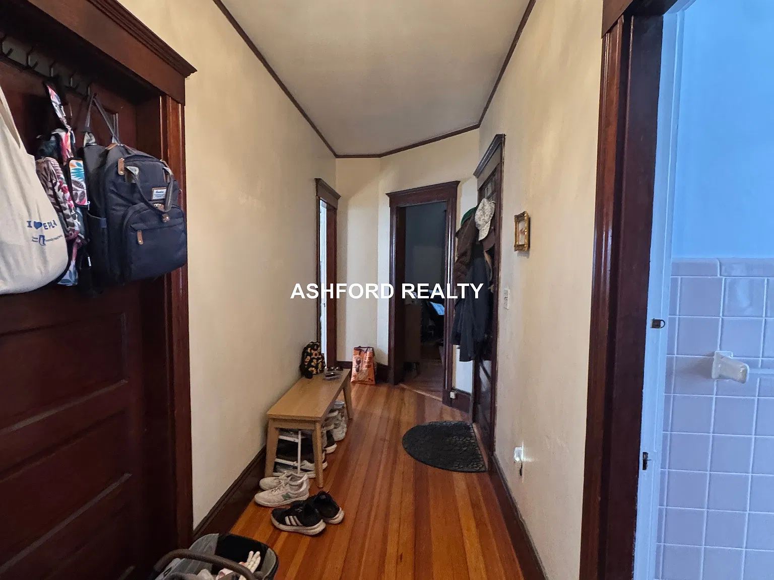 2 bed, 1.0 bath, $2,650 — Photo 3